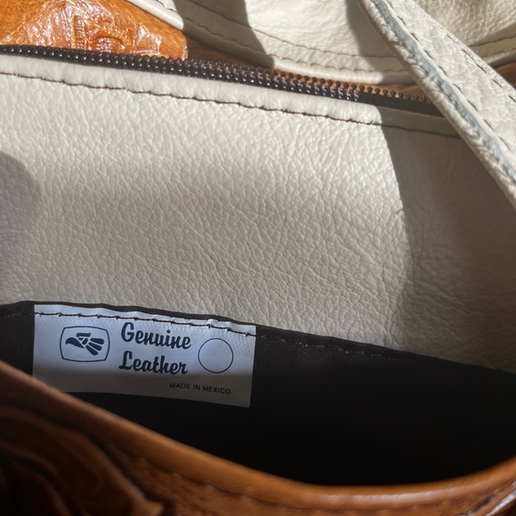 Vintage Handmade Leather Bag with Horse & Roses Detail - Picture 4 of 6